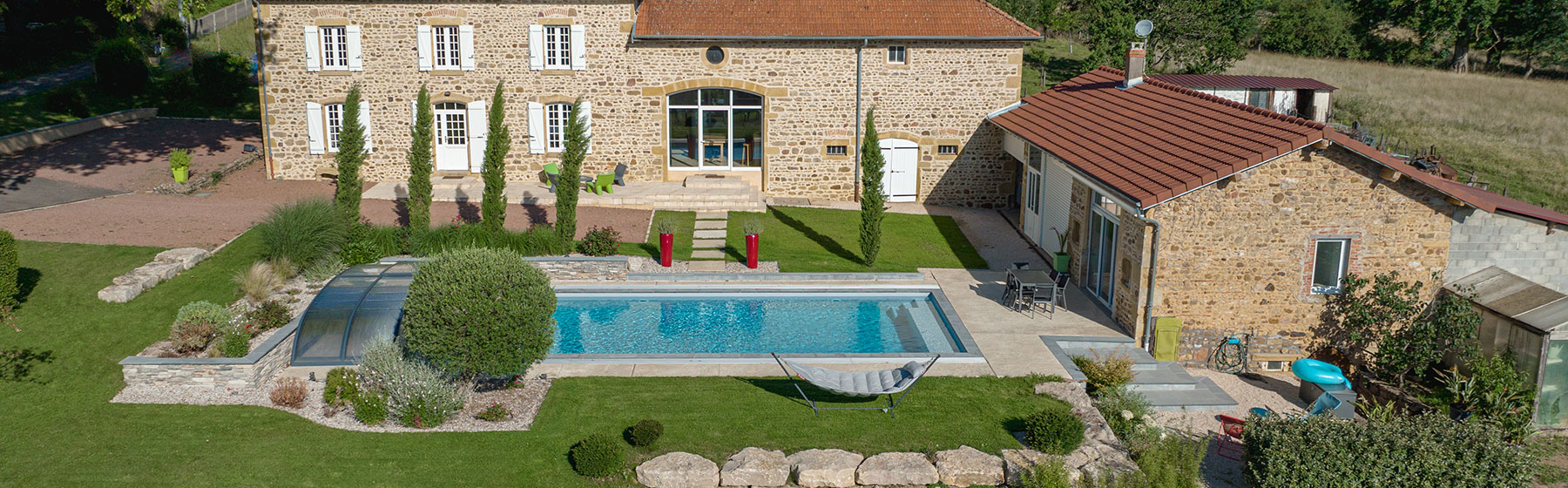 terrasse avec piscine