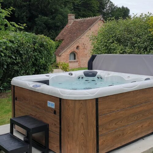 revendeur de spa roanne - bain à remous eau chaude