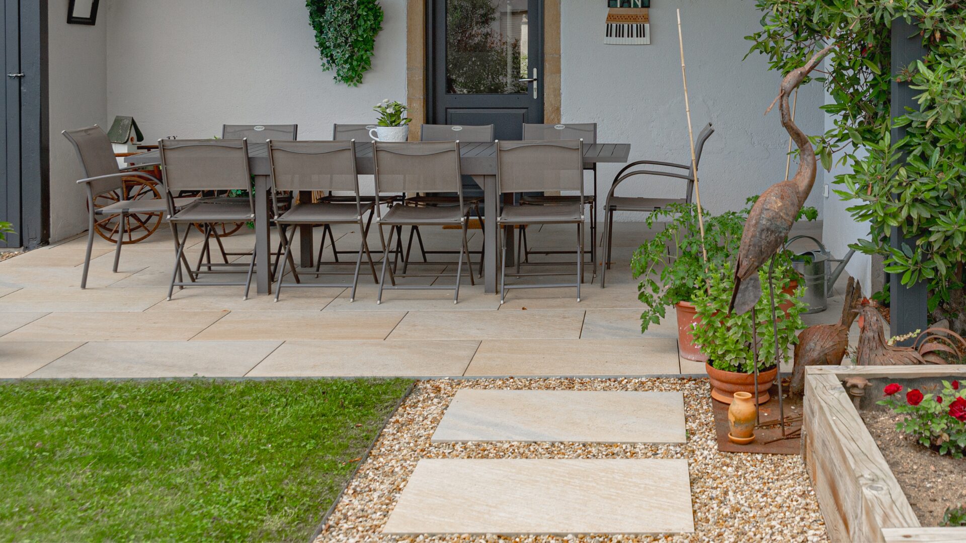 Aménagement de jardin Charlieu - mobilier de terrasse - debut
