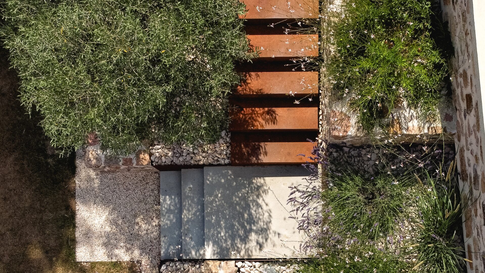 Aménagement de jardin Roanne - entrée moderne