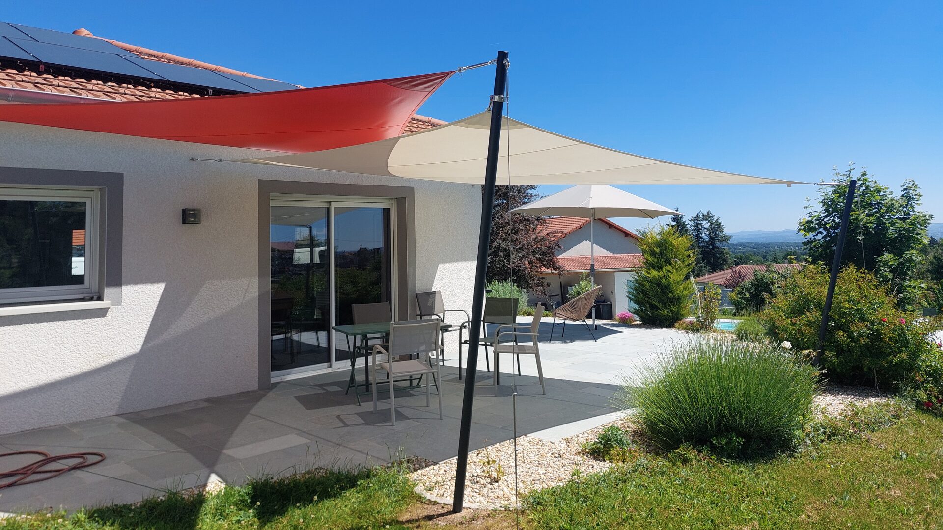 Installation & structure Charlieu - petite toile ombrage