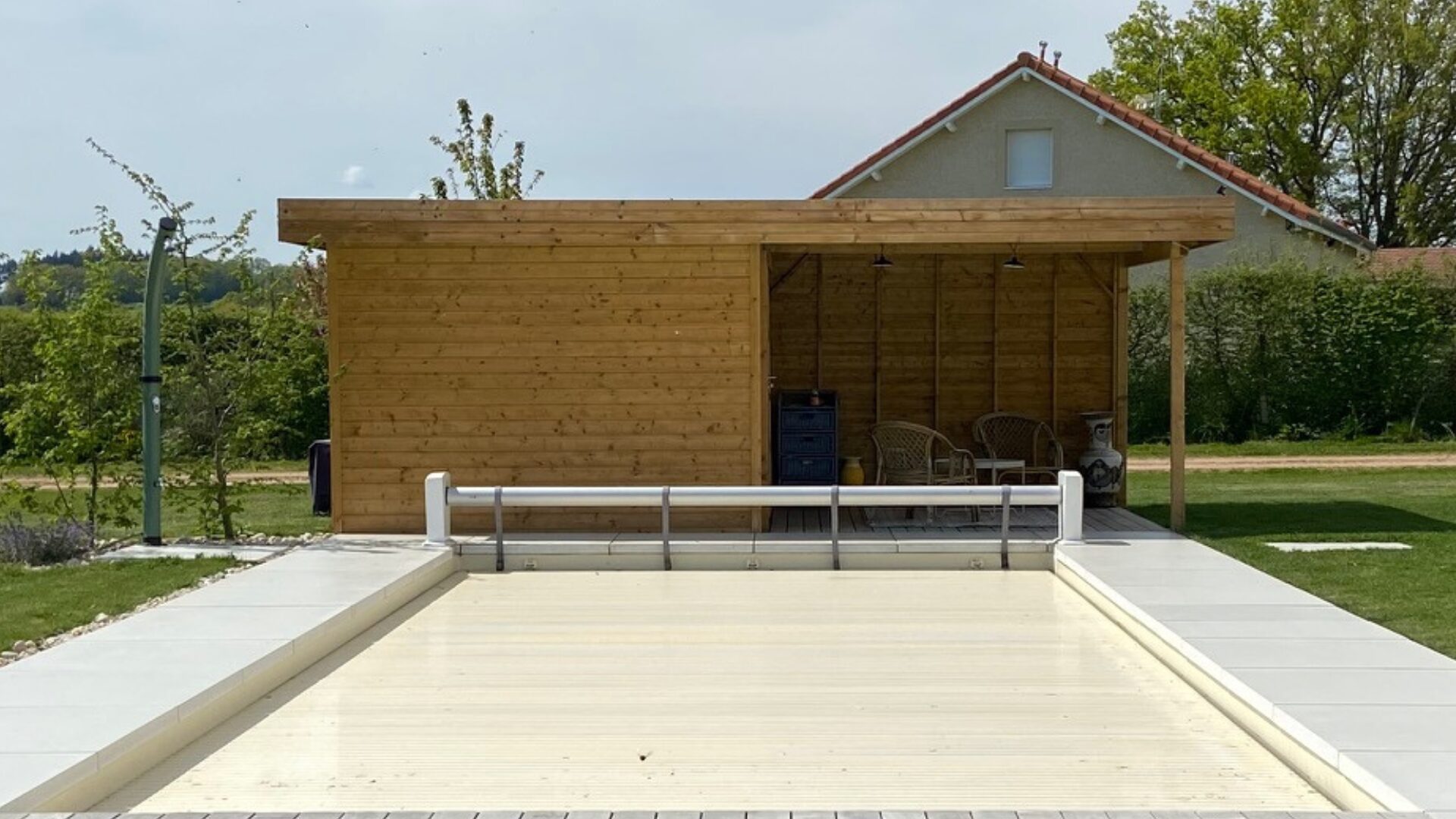Installation & structure Charlieu - pool house
