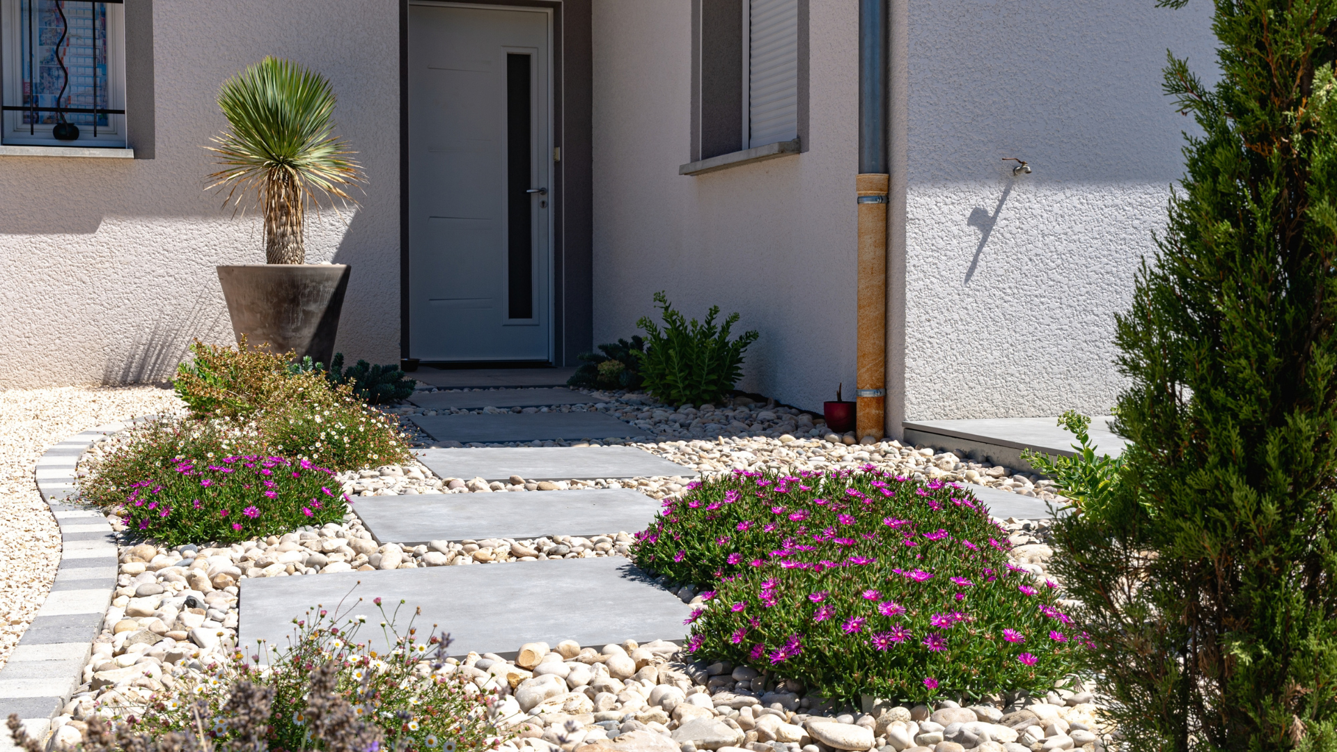 Aménagement de jardin Charlieu - allée, entrée (2)